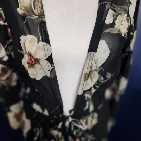 Rayon cover up/ dress - Picture 3 of 8